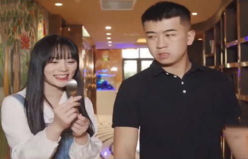 Ông chồng mất tiền oan vì cô vợ có tật "tắt mắt"