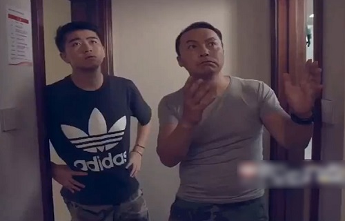 Sắm thiết bị hiện đại trong nhà vô tình phát hiện bị vợ "cắm sừng"