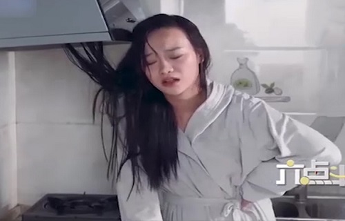 Người đẹp khóc thét khi trải qua một ngày đen đủi đủ đường