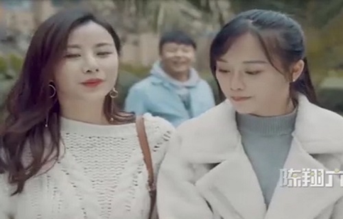 Phận trai long đong, chị 'chơi' chán lại đẩy cho em