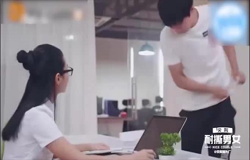 Cái kết thê thảm của anh nhân viên lười biếng còn "bật" cả sếp