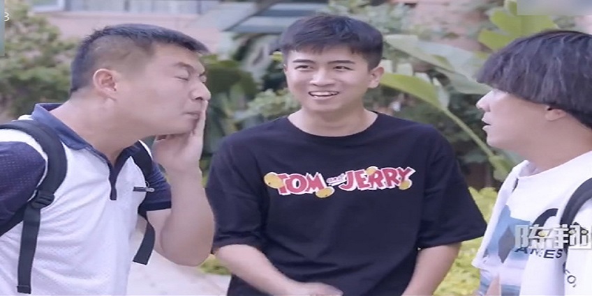 Nhận cái kết khó đỡ chỉ vì cái tật thích "hóng hớt" chuyện thiên hạ