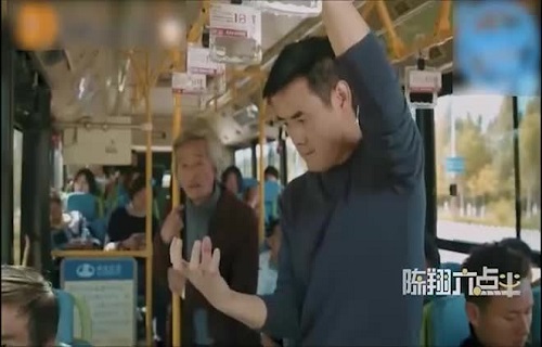 Nỗi khổ trong lần đầu tiên chàng trai đi mua "áo ngực" cho vợ