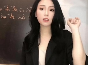  Cô giáo vật lý đang "càn quét" mạng xã hội với clip dạy học hút triệu lượt xem