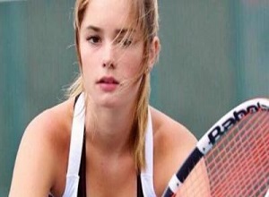 "Nữ thần quần vợt" 16 tuổi vạn người mê là ai?