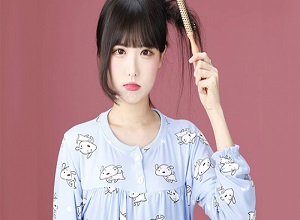 Nữ streamer xinh đẹp "gây bão" khi lên sóng với vòng 1 trĩu nặng bất thường
