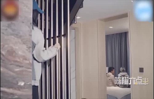 Nỗi khổ tâm của bố mẹ khi có con gái đi học đại học