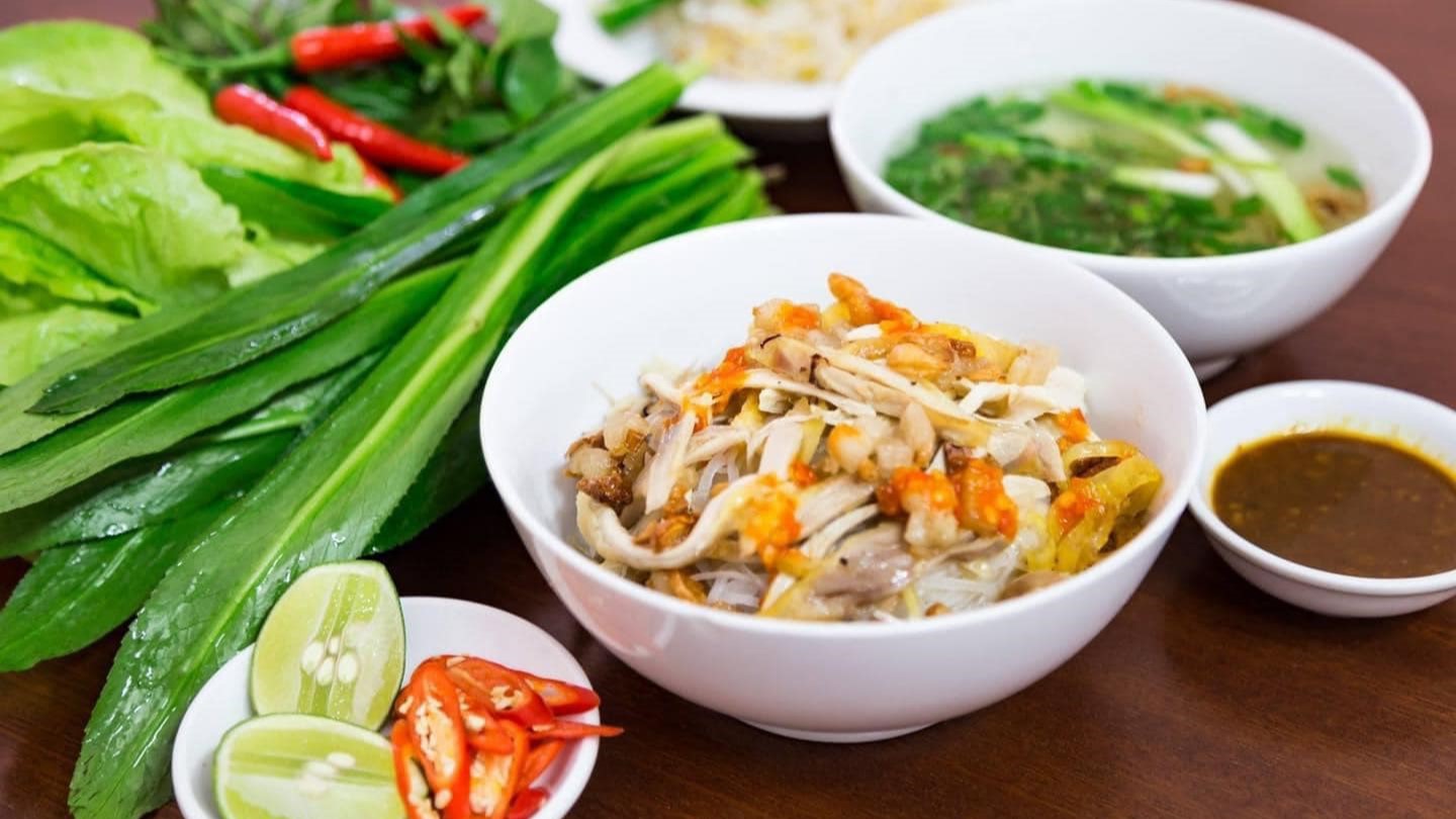 Phở khô - Đặc sản Pleiku