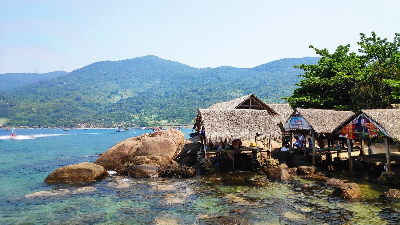 BÃI ĐÁ HẠNH PHÚC - Chùa Linh Ứng Sơn Trà Đà Nẵng