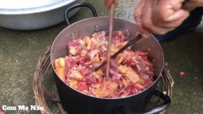Vịt hầm bia là món ăn thơm ngon Mẹ làm ngày đầu xuân P4