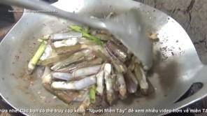 Gà kho lá quế & nấu canh lá cách
