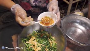 Mân Cơm Chiều Với Gỏi Gà Rau Rút