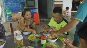 Về Cà Mau Nấu Bún Riêu Ba Khía